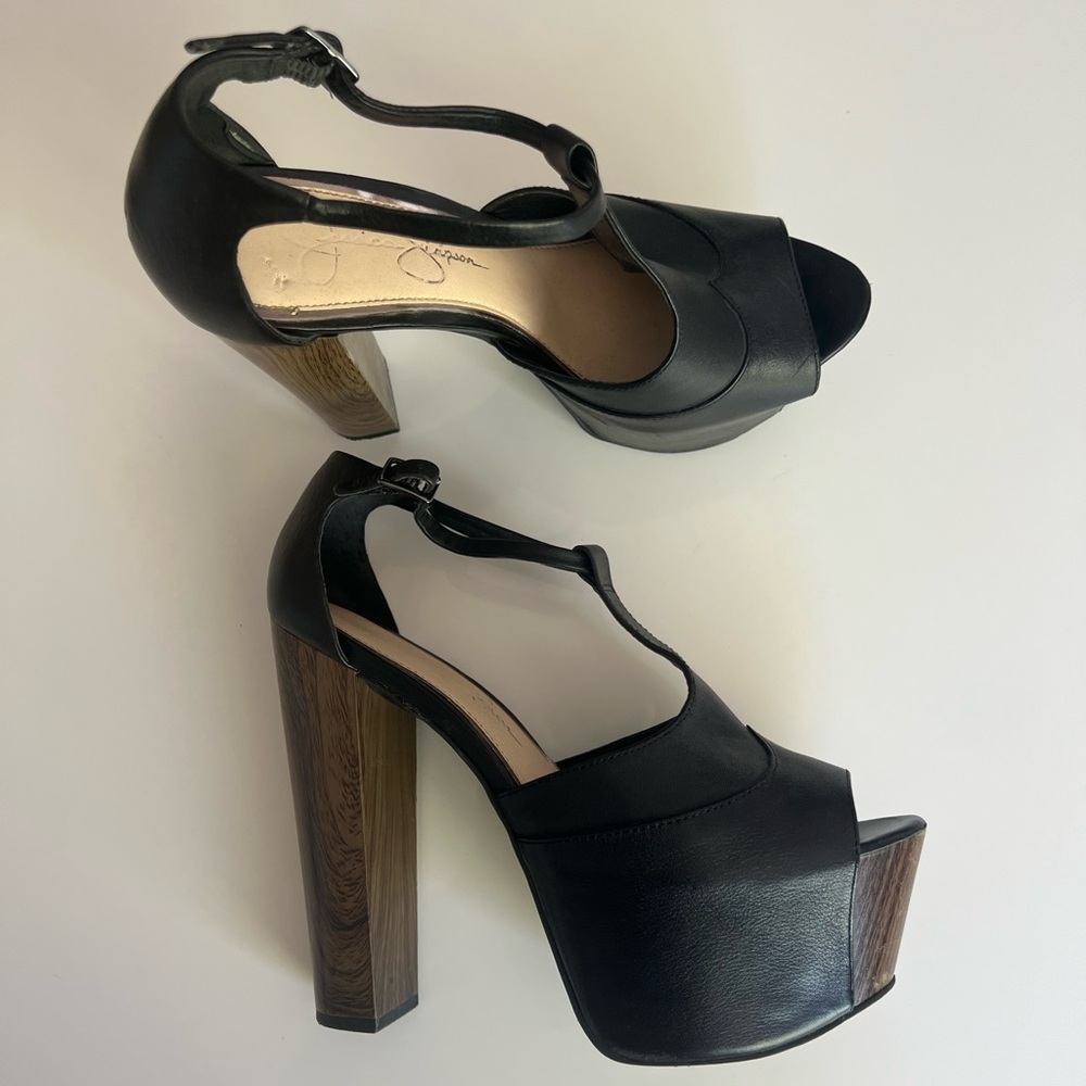 Jessica Simpson Dany Sandal SIZE 9